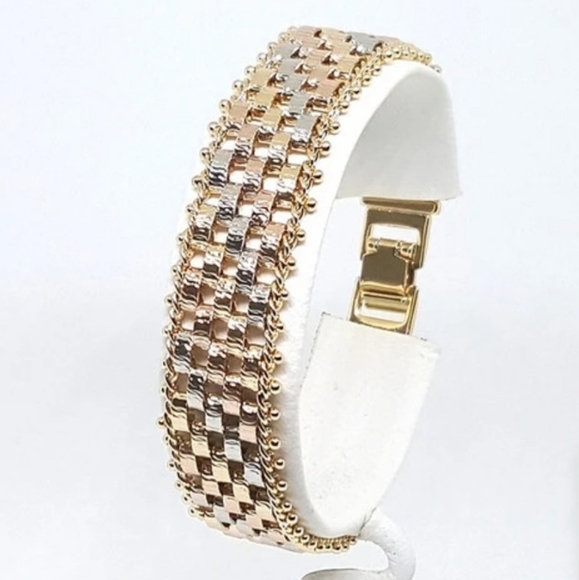 Jewelry - 18kt Gold Layered 15mm Weave Bracelet